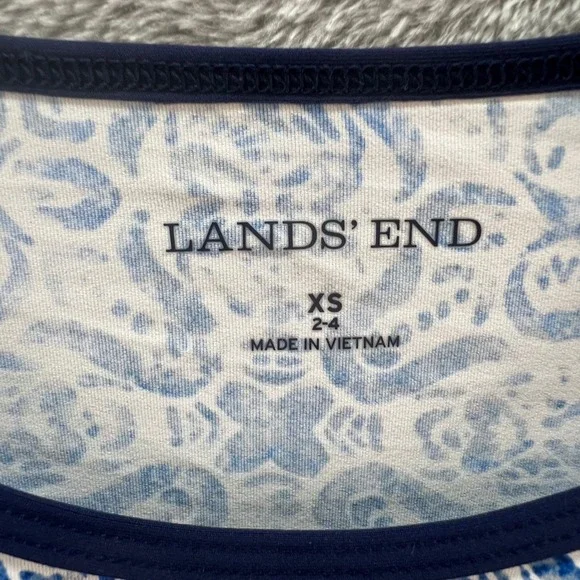 Lands End Womens XS Blue White Geometric Long Sleeve Rash Guard Swim Top - Picture 3 of 7